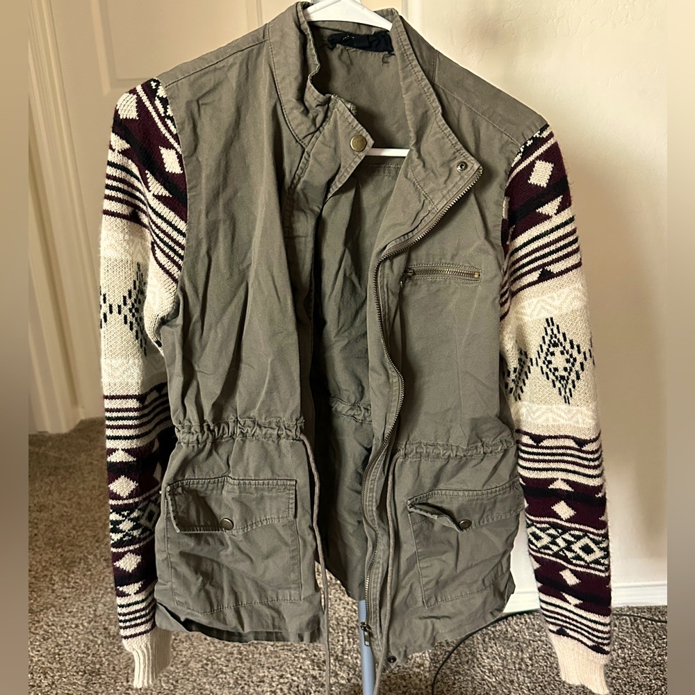 Super cute, comfortable jacket!!